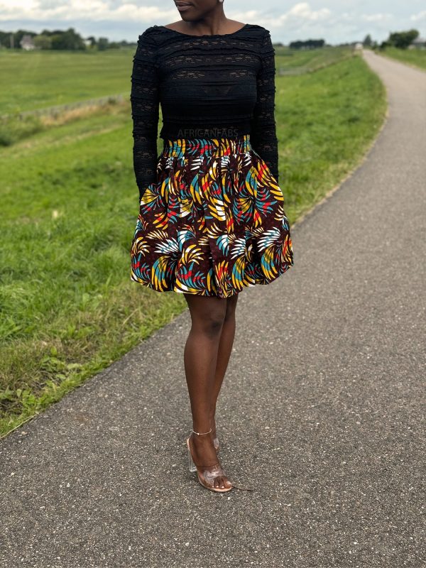 Afrikanischer Print Minirock - Multicolor Feathers  Zu verkaufen – Bild 2