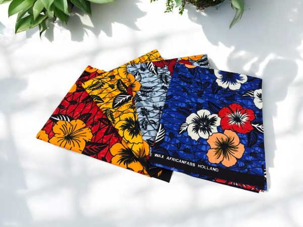 4 Fat Quarters - Blumen Mix Patchworkstoffe   Quiltingstoffe - Afrikanischer Stoff Online-Verkauf